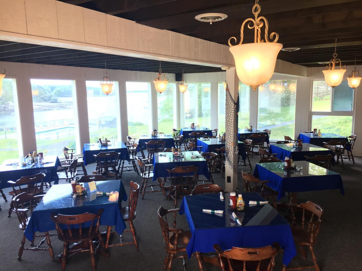 Smugglers Cove Inn Dayville Exterior foto